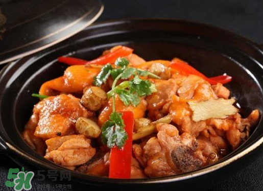 美國黃燜雞米飯為什么那么貴？美國黃燜雞米飯多少錢一份？
