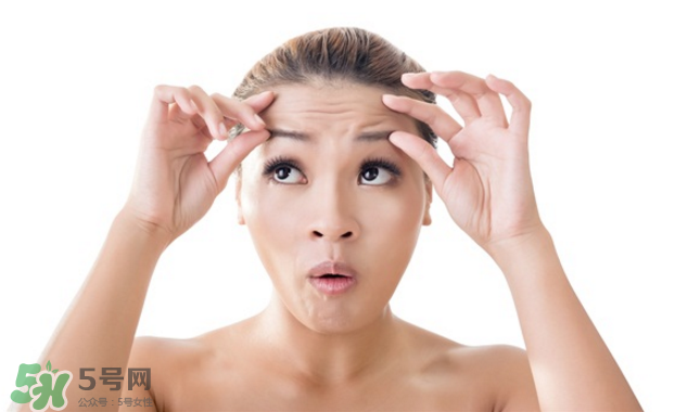 抬頭紋太重怎么辦？撫平抬頭紋只需這幾招