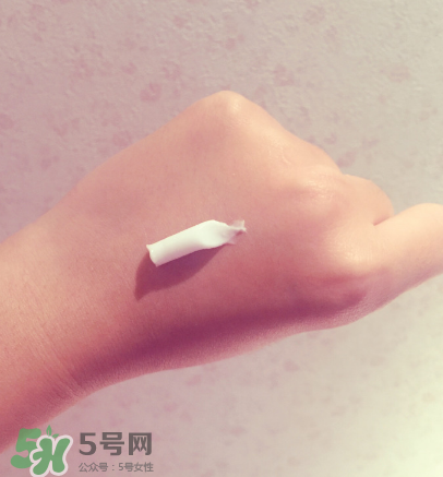 花王護(hù)手霜好用嗎？花王護(hù)手霜功效測(cè)評(píng)