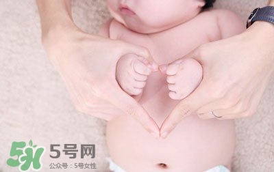 生孩子臍帶怎么剪？臍帶晚剪有什么影響？