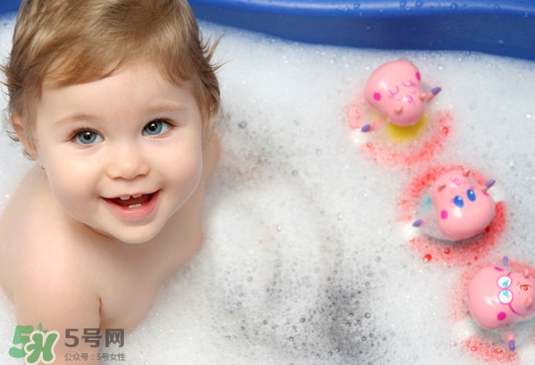 臍疝是什么？臍疝對寶寶有什么影響？