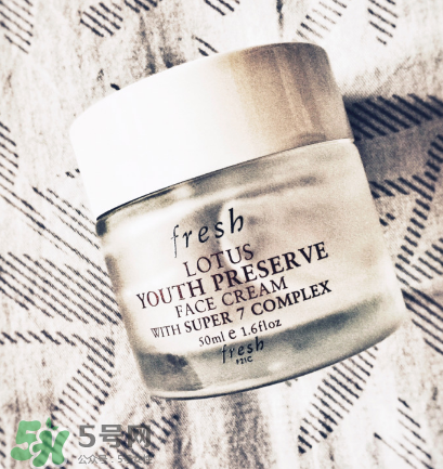 fresh馥蕾詩(shī)睡蓮滋潤(rùn)活顏面霜效果好嗎 怎么用 fresh馥蕾詩(shī)睡蓮滋潤(rùn)活顏面霜效果好嗎 怎么用