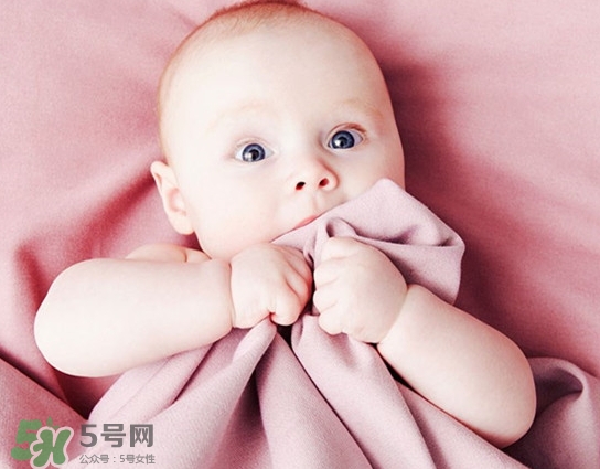 寶寶說話早晚和智力有關(guān)系嗎？寶寶說話晚怎么辦？