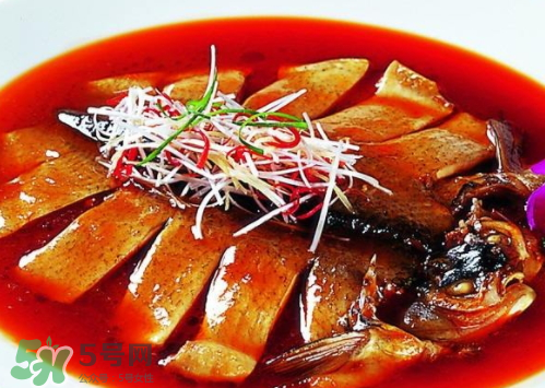 鱸魚(yú)可以紅燒嗎？鱸魚(yú)清蒸還是紅燒好吃？