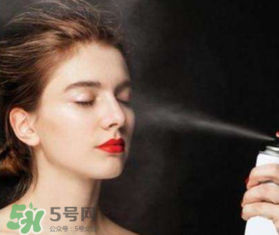 干皮用什么定妝？干皮怎么定妝?