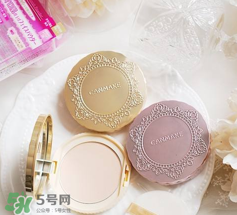 散粉粉餅定妝噴霧有什么區(qū)別？定妝產(chǎn)品推薦