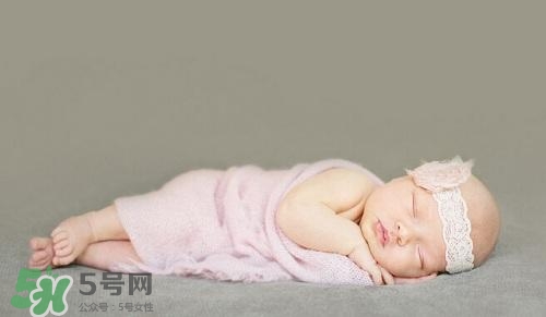 勒博耶分娩法的具體步驟是什么？勒博耶分娩法有哪些優(yōu)點(diǎn)？