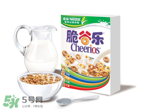 雀巢脆谷樂是膨化食品嗎？雀巢脆谷樂可以干吃嗎