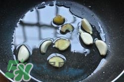 香辣蟹怎么做最好吃？香辣蟹怎么處理螃蟹？