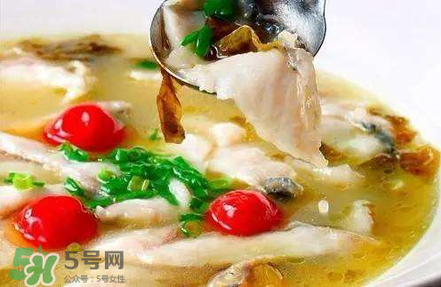 酸菜魚(yú)可以放什么配菜？酸菜魚(yú)放什么菜好吃？