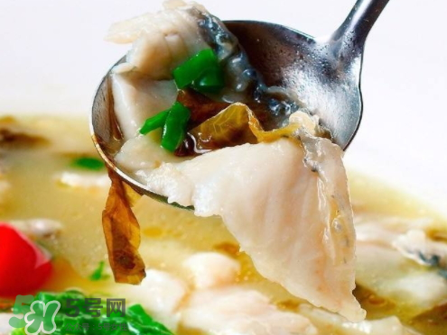 酸菜魚(yú)可以放什么配菜？酸菜魚(yú)放什么菜好吃？