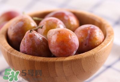 西梅寶寶能吃嗎？西梅寶寶多大可以吃？