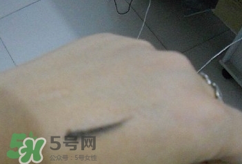 美寶蓮眼線膏暈染嗎？美寶蓮眼線膏好用嗎