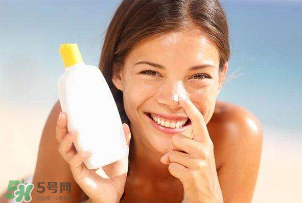 痘痘肌的護(hù)膚品怎么挑？正確挑選祛痘產(chǎn)品