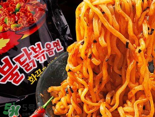 火雞面熱量高嗎？三養(yǎng)火雞面熱量