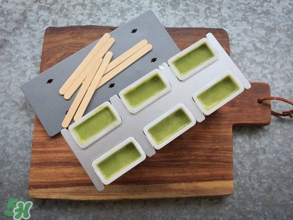 牛油果沙拉怎么做？牛油果沙拉用什么醬？