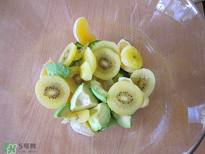 牛油果沙拉怎么做？牛油果沙拉用什么醬？