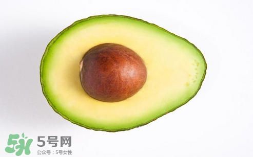 寶寶多大可以吃牛油果？寶寶吃牛油果的好處