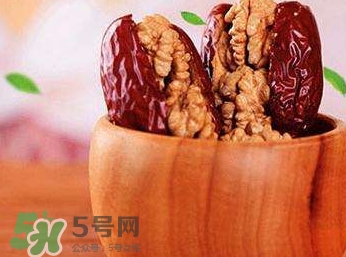 核桃與什么食物相克？核桃和什么一起吃有營(yíng)養(yǎng)？