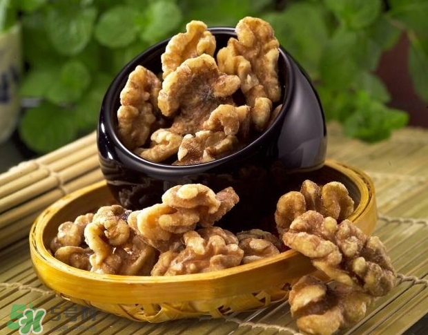 核桃磨成粉還有營(yíng)養(yǎng)嗎？核桃粉和核桃哪個(gè)更好？