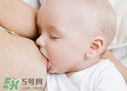 寶寶突然不吃母乳了怎么回事？寶寶不吃母乳是為什么？
