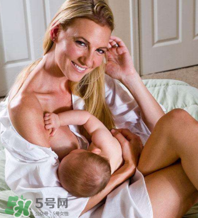 寶寶突然不吃母乳了怎么回事？寶寶不吃母乳是為什么？