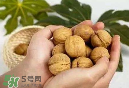 核桃與什么食物相克？核桃和什么一起吃有營(yíng)養(yǎng)？