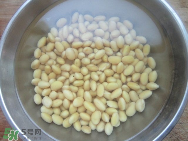 核桃可以和黃豆一起打豆?jié){嗎？核桃和什么一起打豆?jié){好？