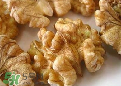 核桃怎么挑選好壞？怎么辨別核桃的好壞？