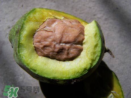 新鮮核桃剝好怎么保存？新鮮核桃剝殼能放多久？