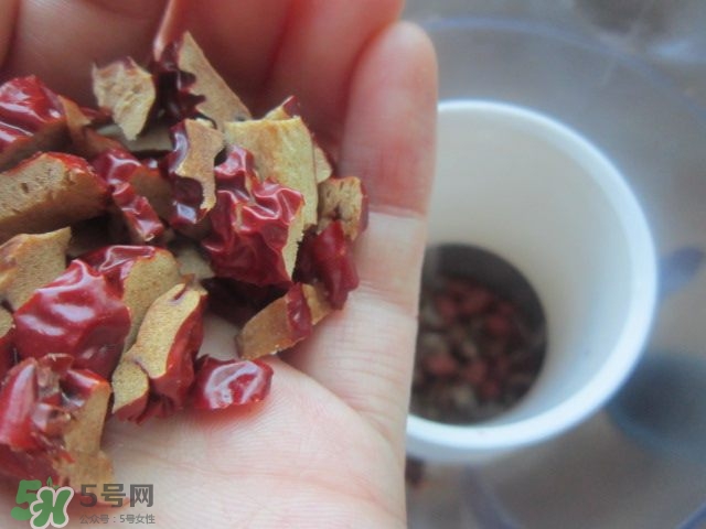核桃可以和黃豆一起打豆?jié){嗎？核桃和什么一起打豆?jié){好？