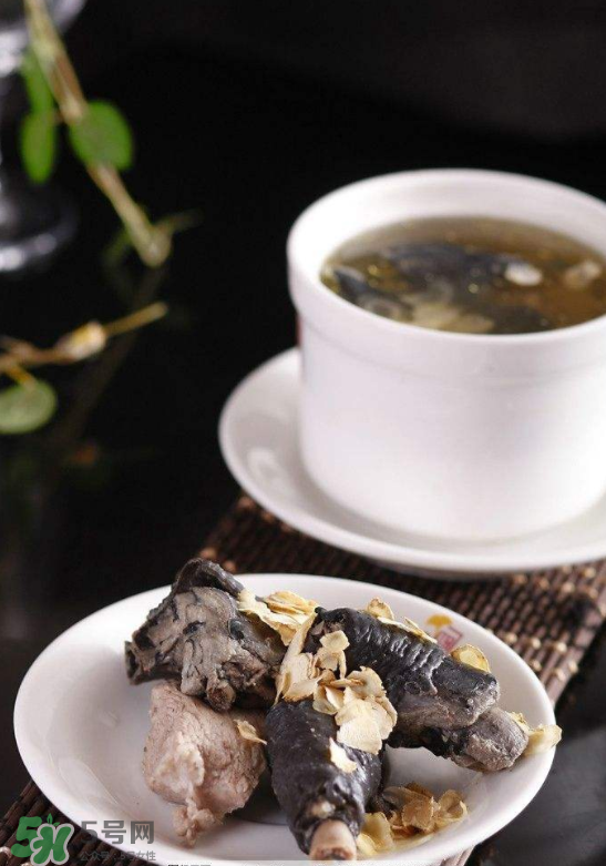 花旗參烏雞湯經(jīng)期可以喝嗎？