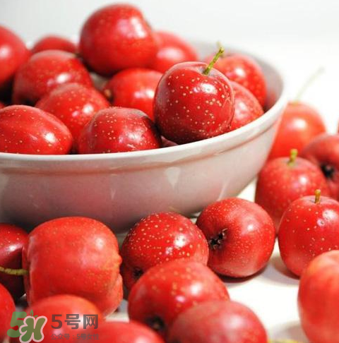 山楂和蜂蜜能一起沖水喝嗎？