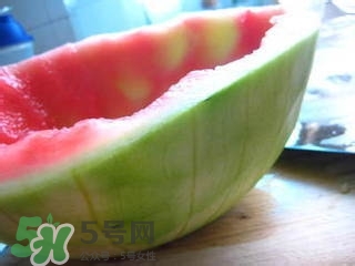 醋泡洋蔥能降血壓嗎？哪些食物可以降血壓？