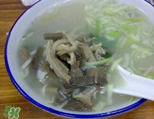 羊雜湯膻不膻？羊雜湯是哪里的特色美食