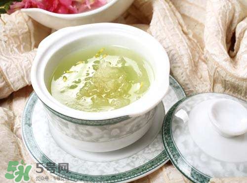 雪蛤和燕窩哪個好？雪蛤和燕窩的區(qū)別