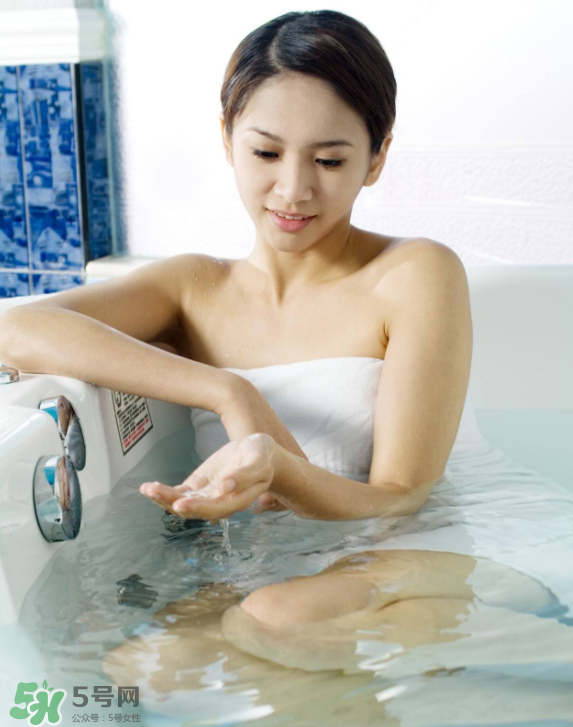 乳腺炎是熱敷還是冷敷？乳腺炎應(yīng)該熱敷還是冷敷？