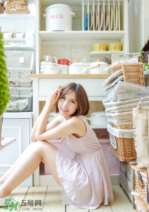 乳腺炎應(yīng)該吃什么藥？乳腺炎應(yīng)該怎么治療？