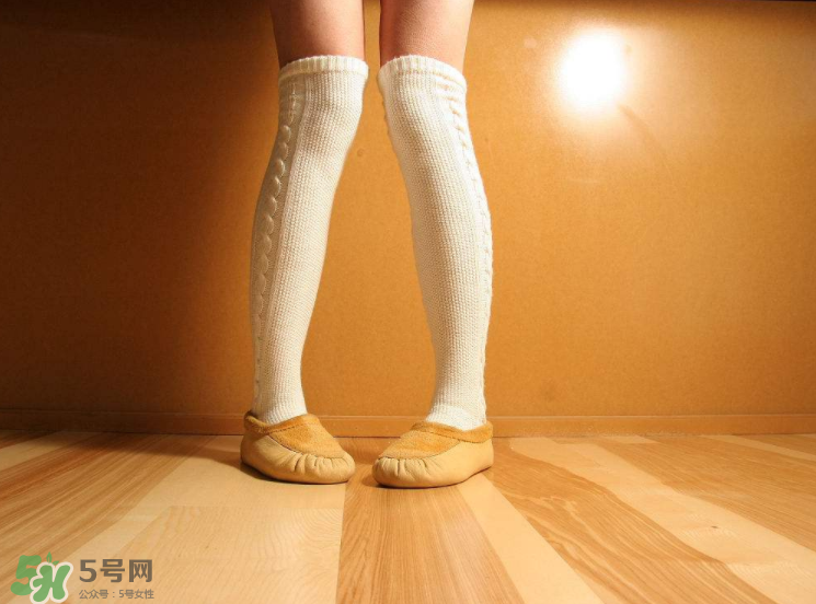 風(fēng)濕會(huì)引起發(fā)燒嗎？風(fēng)濕會(huì)引起胎停嗎？