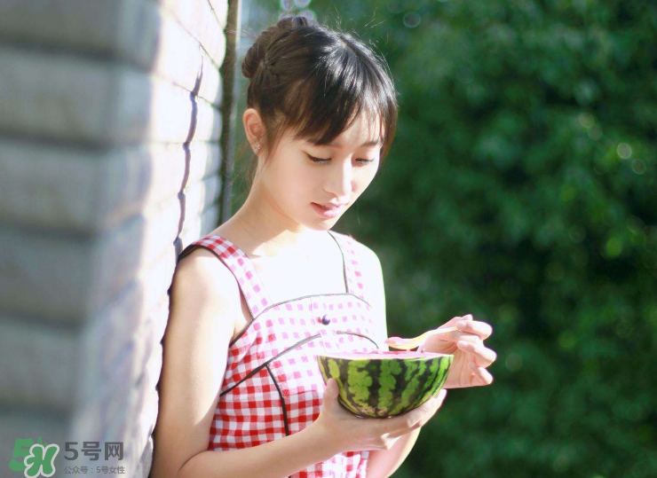 結(jié)膜炎眼睛腫了怎么辦？結(jié)膜炎眼睛紅幾天能好？
