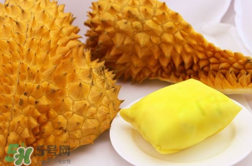 榴蓮和柿子能一起吃嗎？吃完榴蓮可以吃柿子嗎？