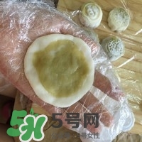 榴蓮冰皮月餅的做法？榴蓮冰皮月餅價(jià)格