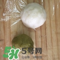 榴蓮冰皮月餅的做法？榴蓮冰皮月餅價(jià)格