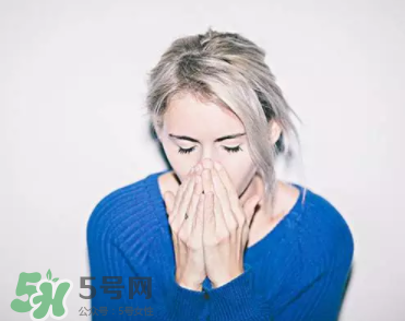 什么藥能治咳嗽？咳嗽分哪幾個(gè)階段？