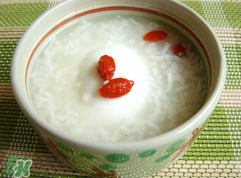 醪糟和牛奶能一起煮嗎？醪糟和蜂蜜能一起吃嗎