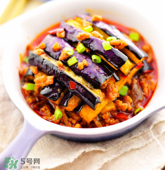 茄子把煮水能治咳嗽嗎？茄子怎么做好吃？