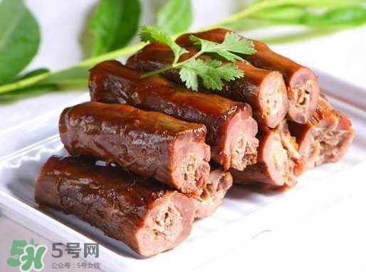鴨脖可以帶上飛機(jī)嗎？鴨脖可以托運嗎？