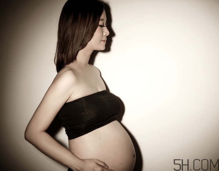 羊水指數(shù)正常范圍是多少？羊水過(guò)少的診斷標(biāo)準(zhǔn) 