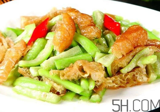 油條和什么炒好吃？油條可以炒什么菜？