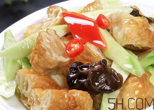 油條和什么炒好吃？油條可以炒什么菜？